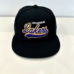 New Era Los Angeles Lakers fitted hat. Size 7 1/4. Pre-owned.